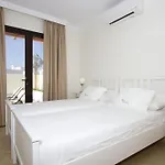 Luxury Near 1km Swimming Pool Tennis Court Great For Ages פלאיה בלנקה