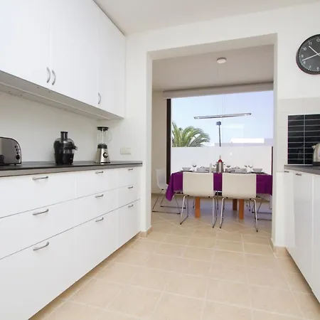 וילה Luxury Near 1km Swimming Pool Tennis Court Great For Ages פלאיה בלנקה