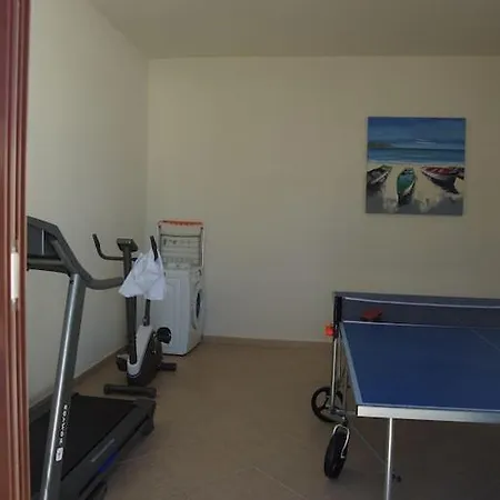 Luxury Near 1km Swimming Pool Tennis Court Great For Ages Коста Бланка