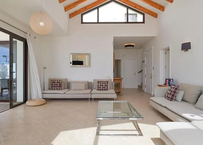 فيلة Luxury Near 1km Swimming Pool Tennis Court Great For Ages