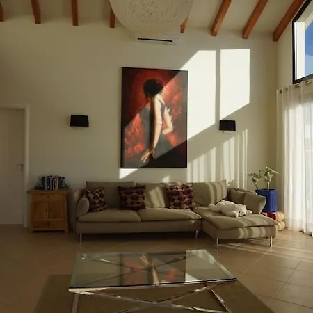 Villa Luxury Near 1km Swimming Pool Tennis Court Great For Ages Playa Blanca (Lanzarote)