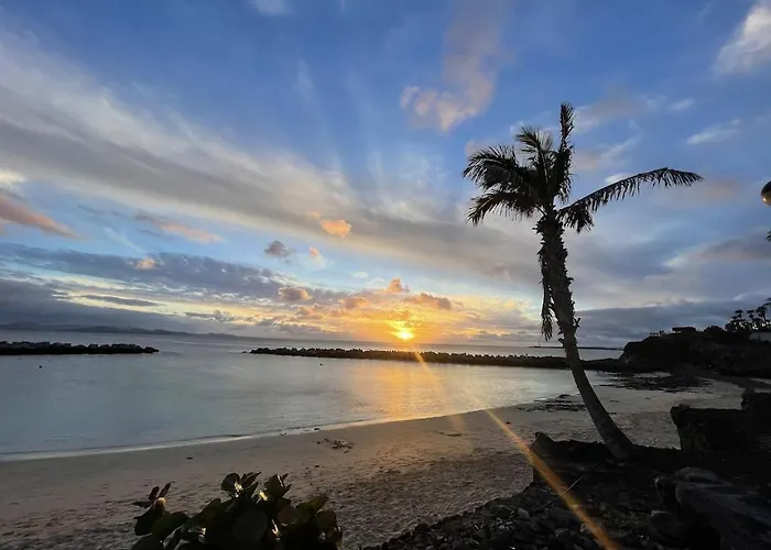 Luxury Near 1km Swimming Pool Tennis Court Great For Ages 别墅